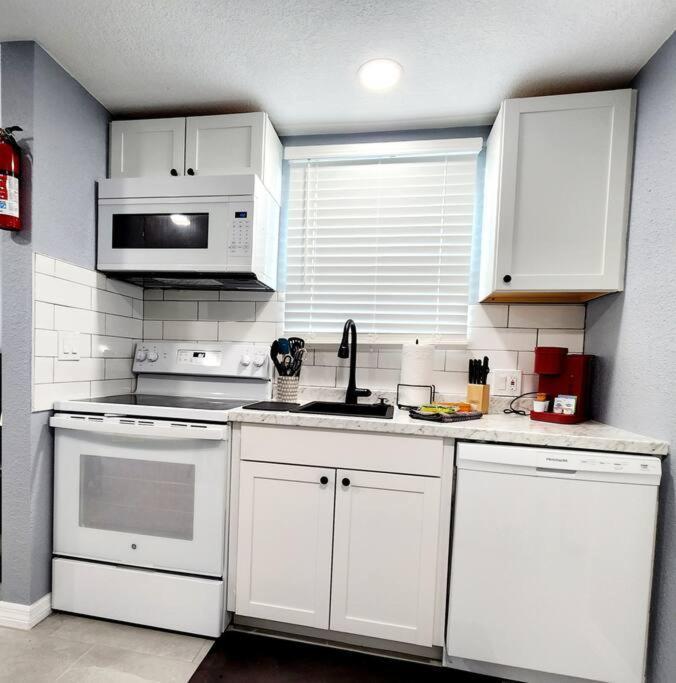 Private Getaway ! Apartment